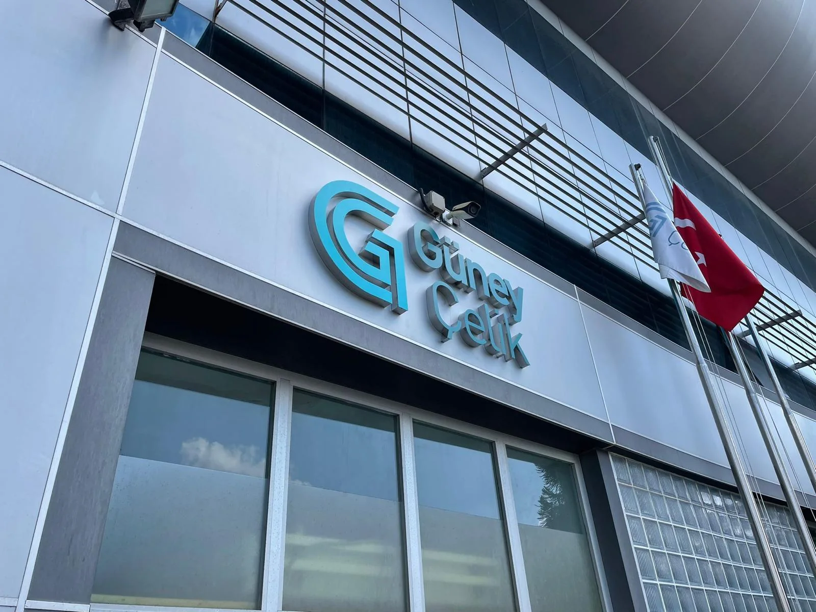 Güney Çelik cephe tabela uygulaması
